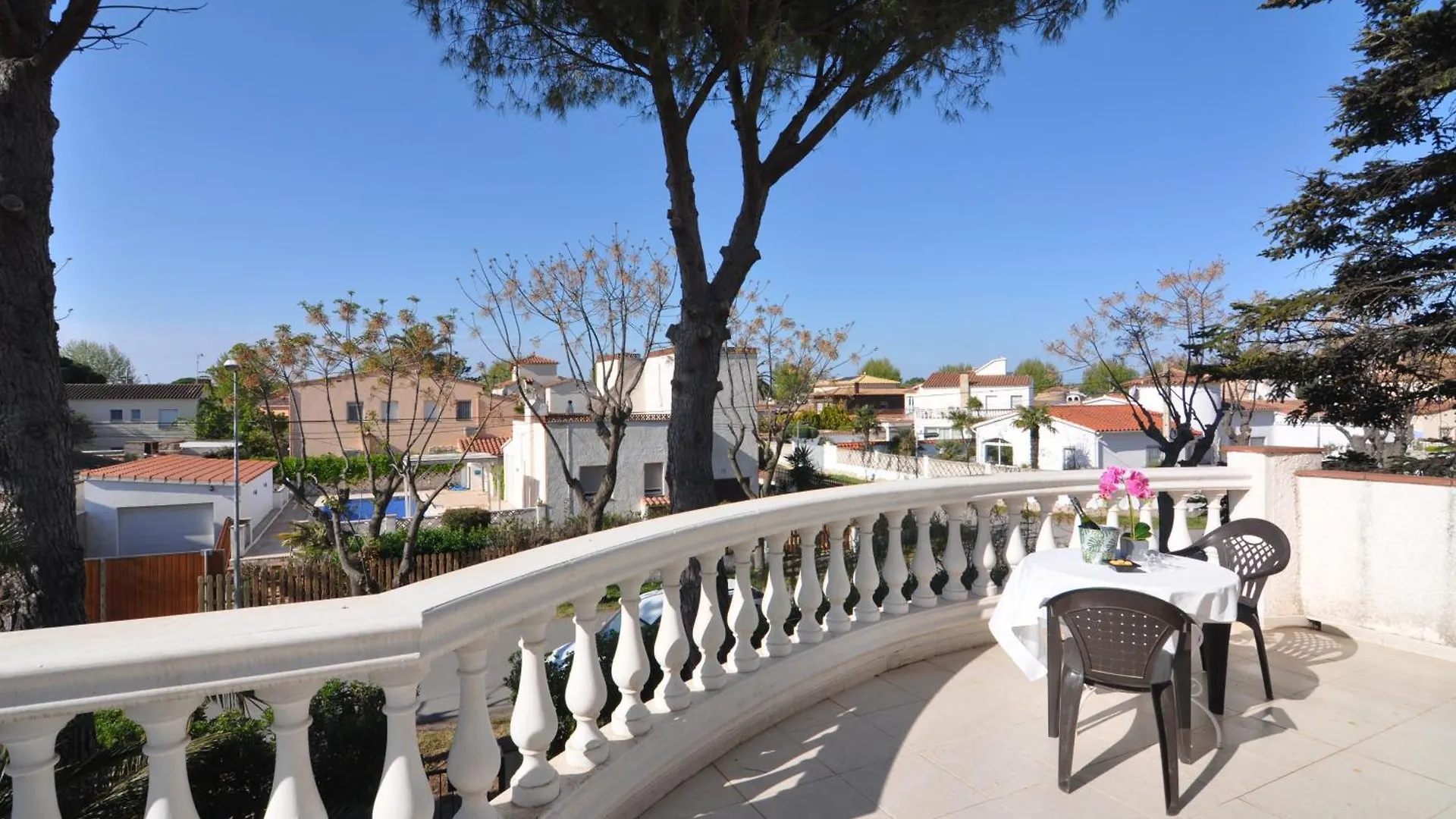 Holiday home Rnet - Requesens Empuriabrava Villa